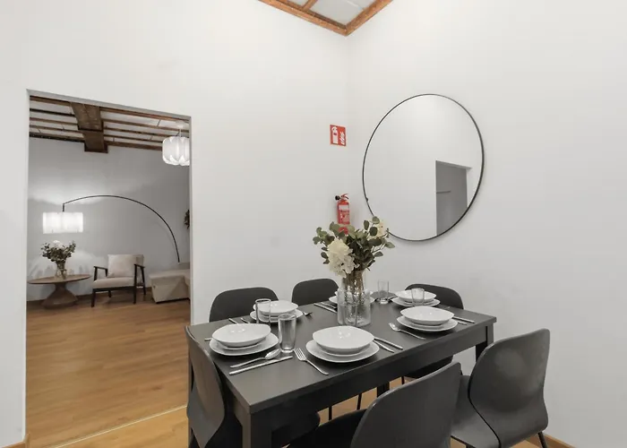 Stylish Apartment, 5 Minutes To U6 & U4 Διαμέρισμα *
