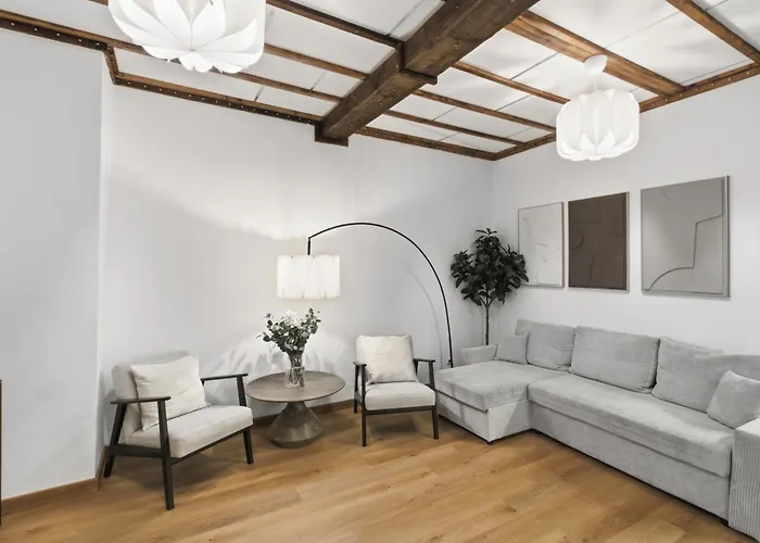 Διαμέρισμα Stylish Apartment, 5 Minutes To U6 & U4 *