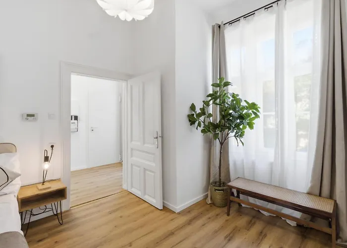 Stylish Apartment, 5 Minutes To U6 & U4 Διαμέρισμα *
