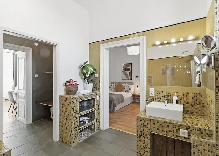 Stylish Apartment, 5 Minutes To U6 & U4 Διαμέρισμα *