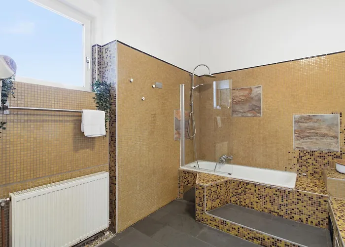 Stylish Apartment, 5 Minutes To U6 & U4